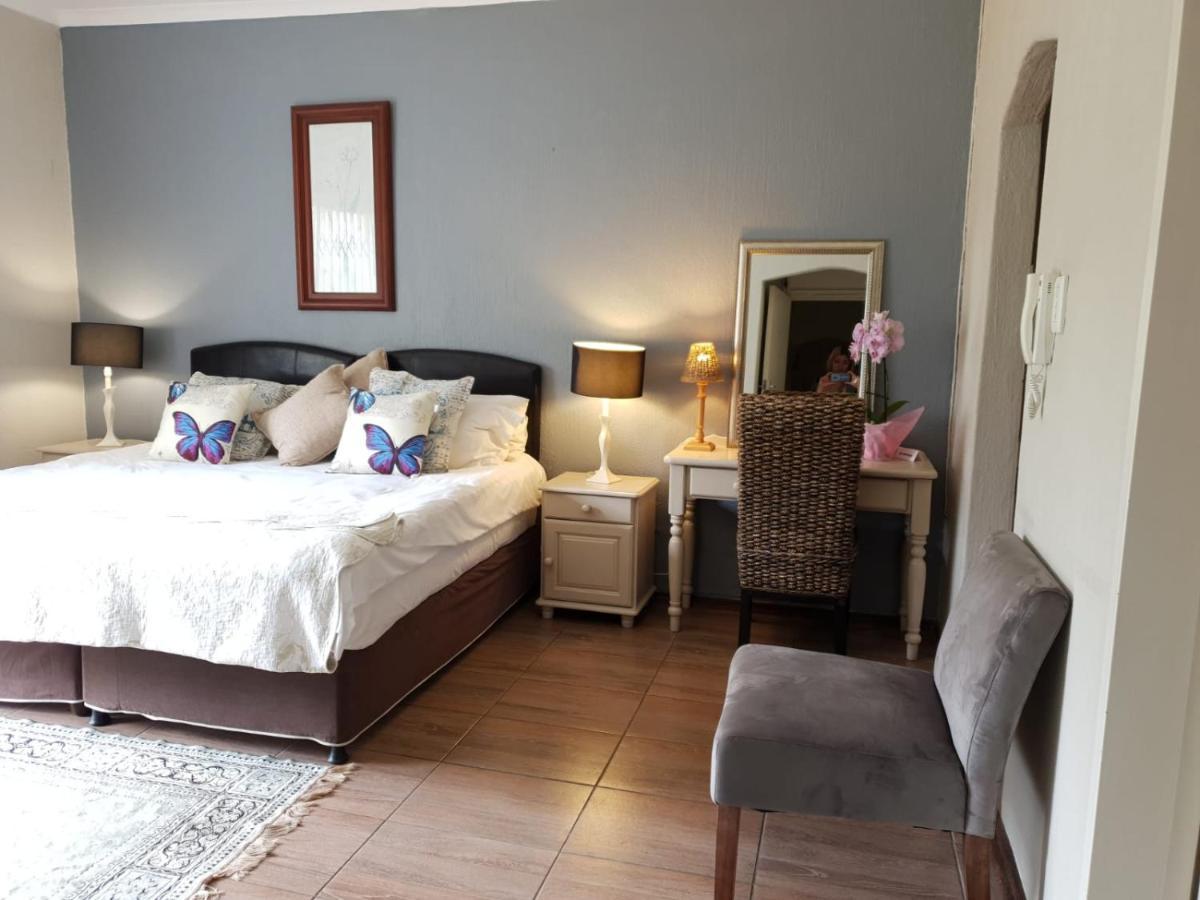 Matina Guest House Johannesburg Esterno foto