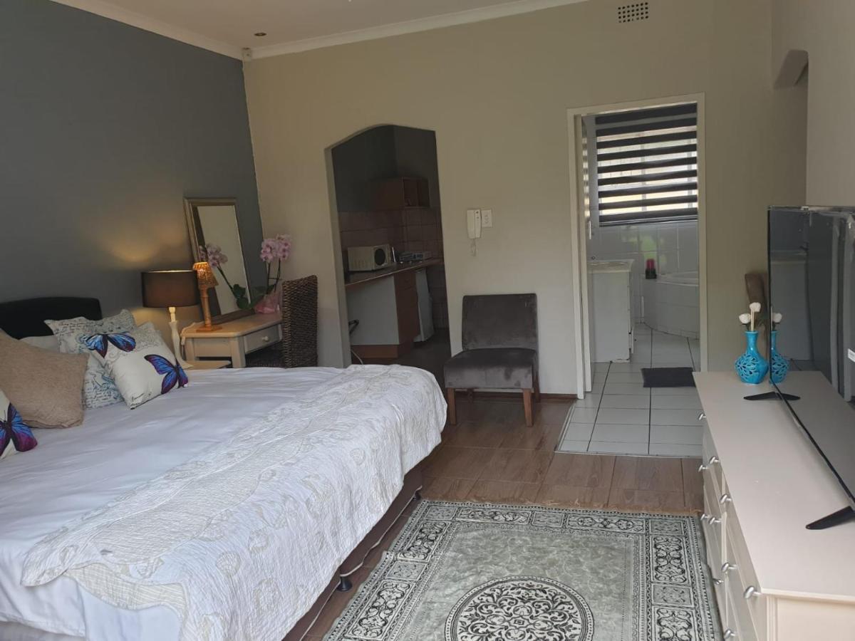 Matina Guest House Johannesburg Esterno foto