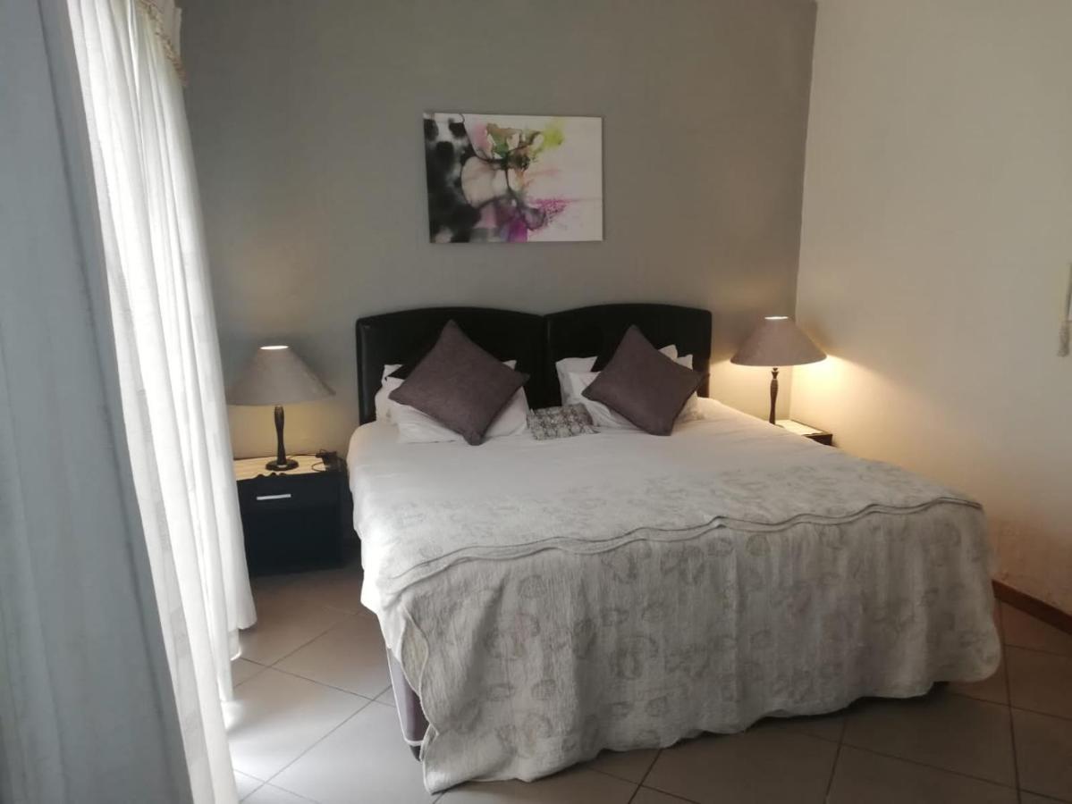 Matina Guest House Johannesburg Esterno foto