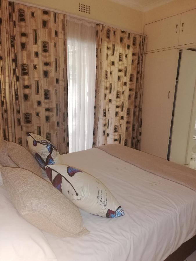 Matina Guest House Johannesburg Esterno foto