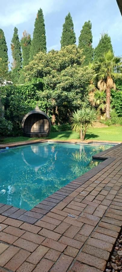 Matina Guest House Johannesburg Esterno foto